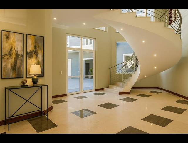 6 BEDROOM PROPERTY TO RENT IN WATERKLOOF RIDGE